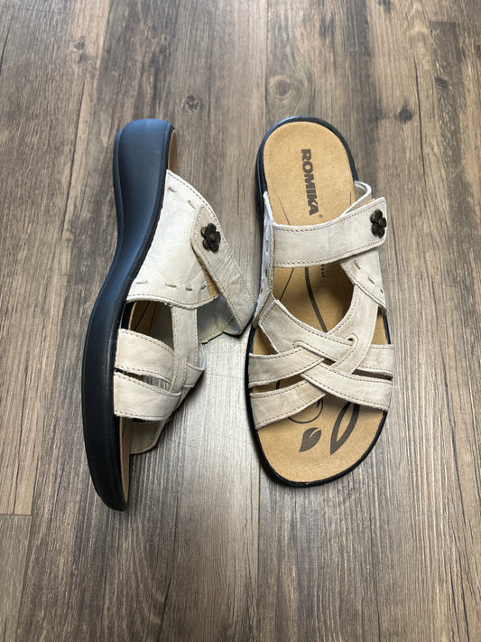 Romika Women's Ibiza 99 in Beige