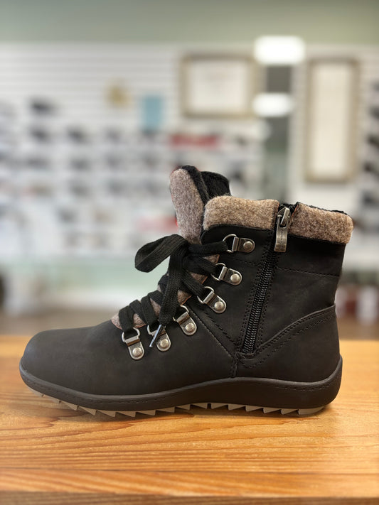 Wanderlust Mia Low Side Zip Boot in Black - Medium Width