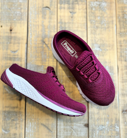 Propet Women's Tour Knit Slide in Wine *LAST PAIR SIZE 11*