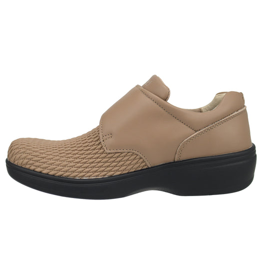 Propet's Bianca STRETCH in *Double Extra Wide* *LAST PAIR SIZE 10*