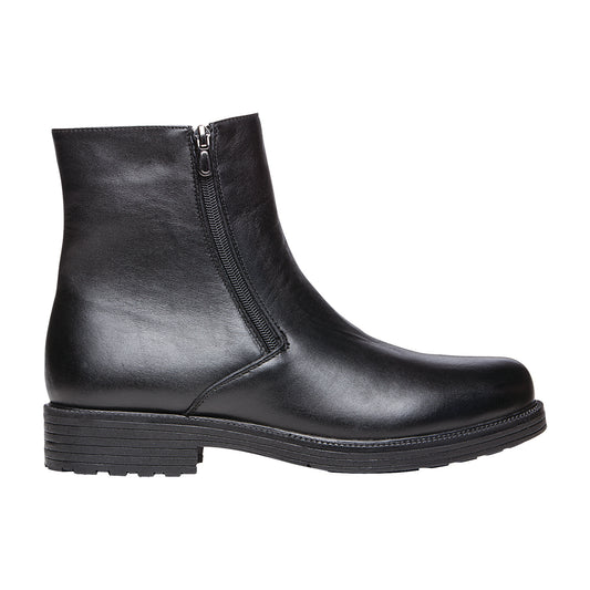 Propet Men's Troy in Black in 3E