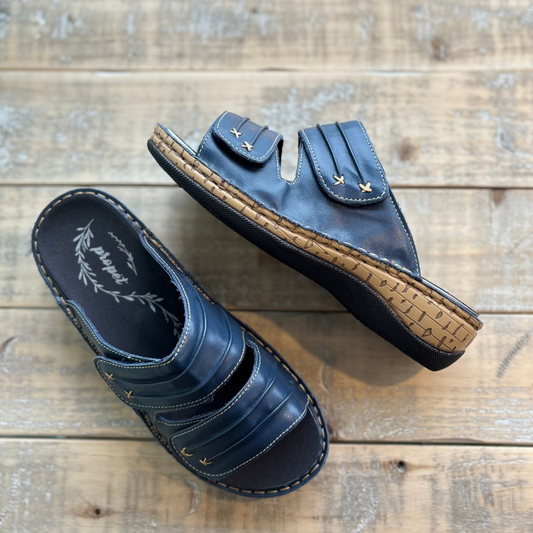Propet Women's June in Wide - Navy