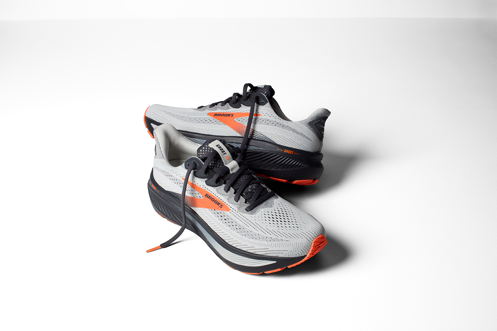 Brooks Men's Ghost 17 - Oyster Mushroom/Orange/Ebony Extra-  Wide 4E