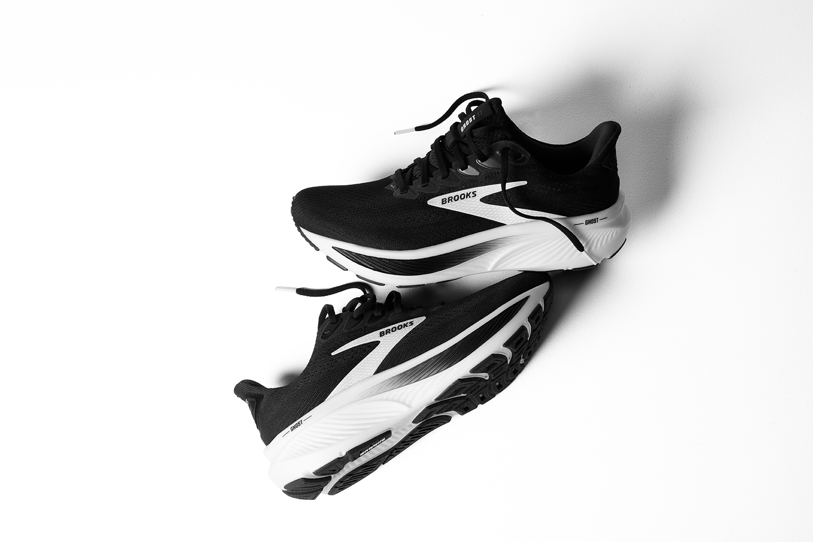 Brooks Women's Ghost 17 - Black/Grey/White *WIDE*