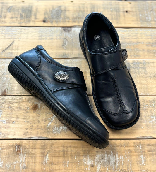 Volks Walkers Women's Koeln (Black)