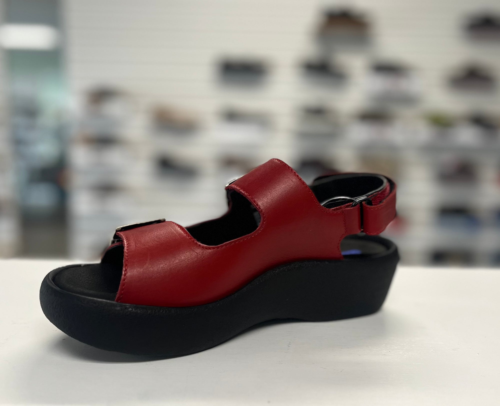 Wolky Women's Fortune Vegi Leather Red