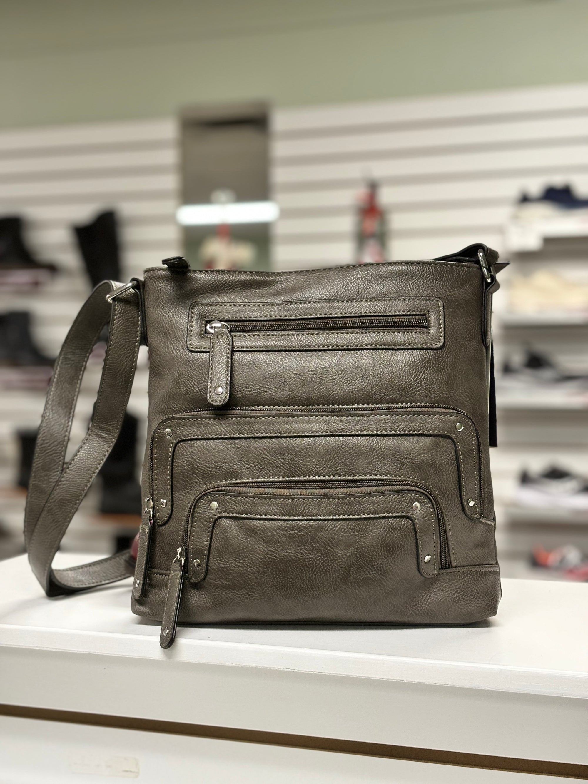 La Diva Large Crossbody Grey 43916