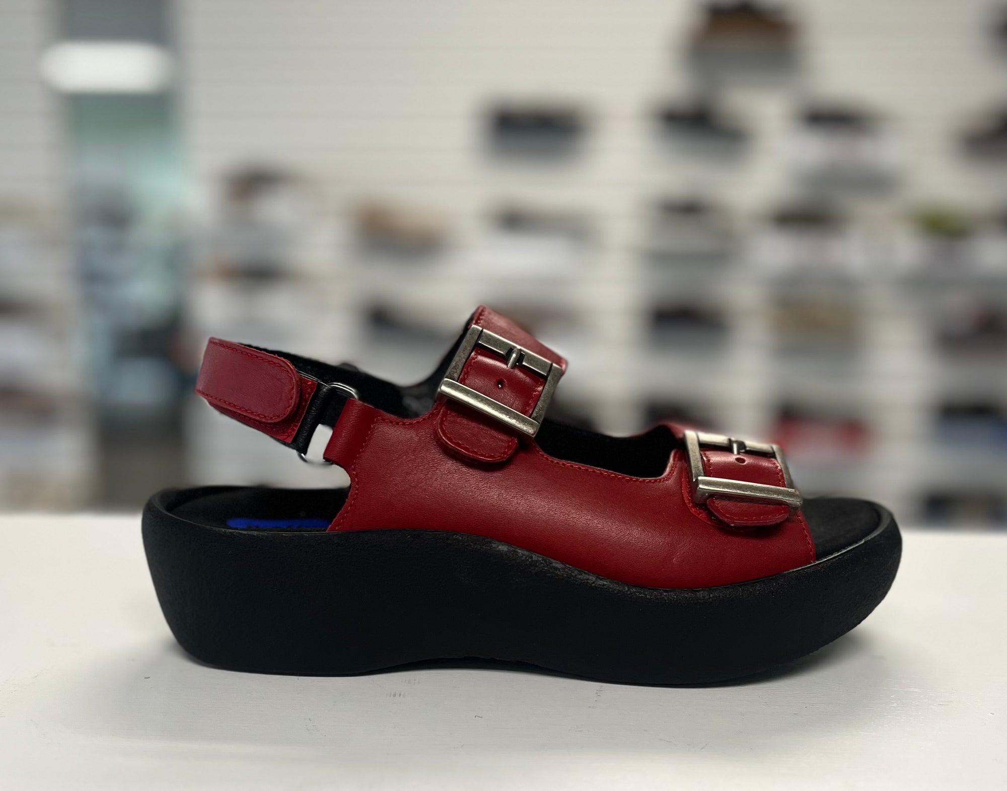 Wolky Women's Fortune Vegi Leather Red