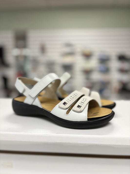 Josef Seibel Ibiza 86 in White