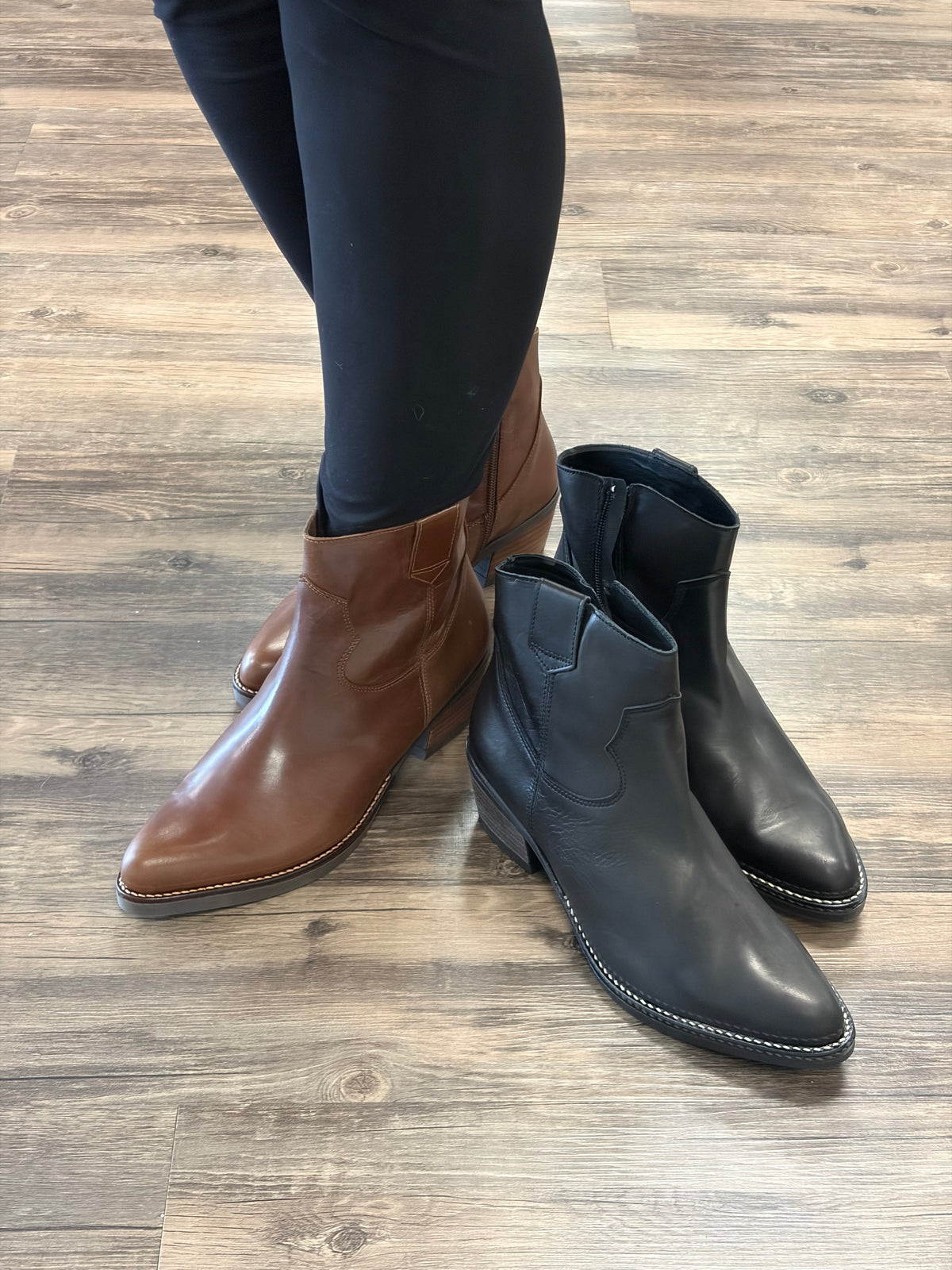 Elodie Krust Marron Boot / Brown (more photos coming)