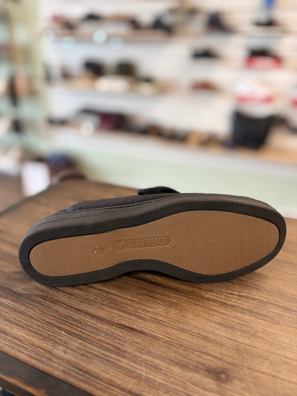 Foamtreads Jewel 2 in Black - Medium Width