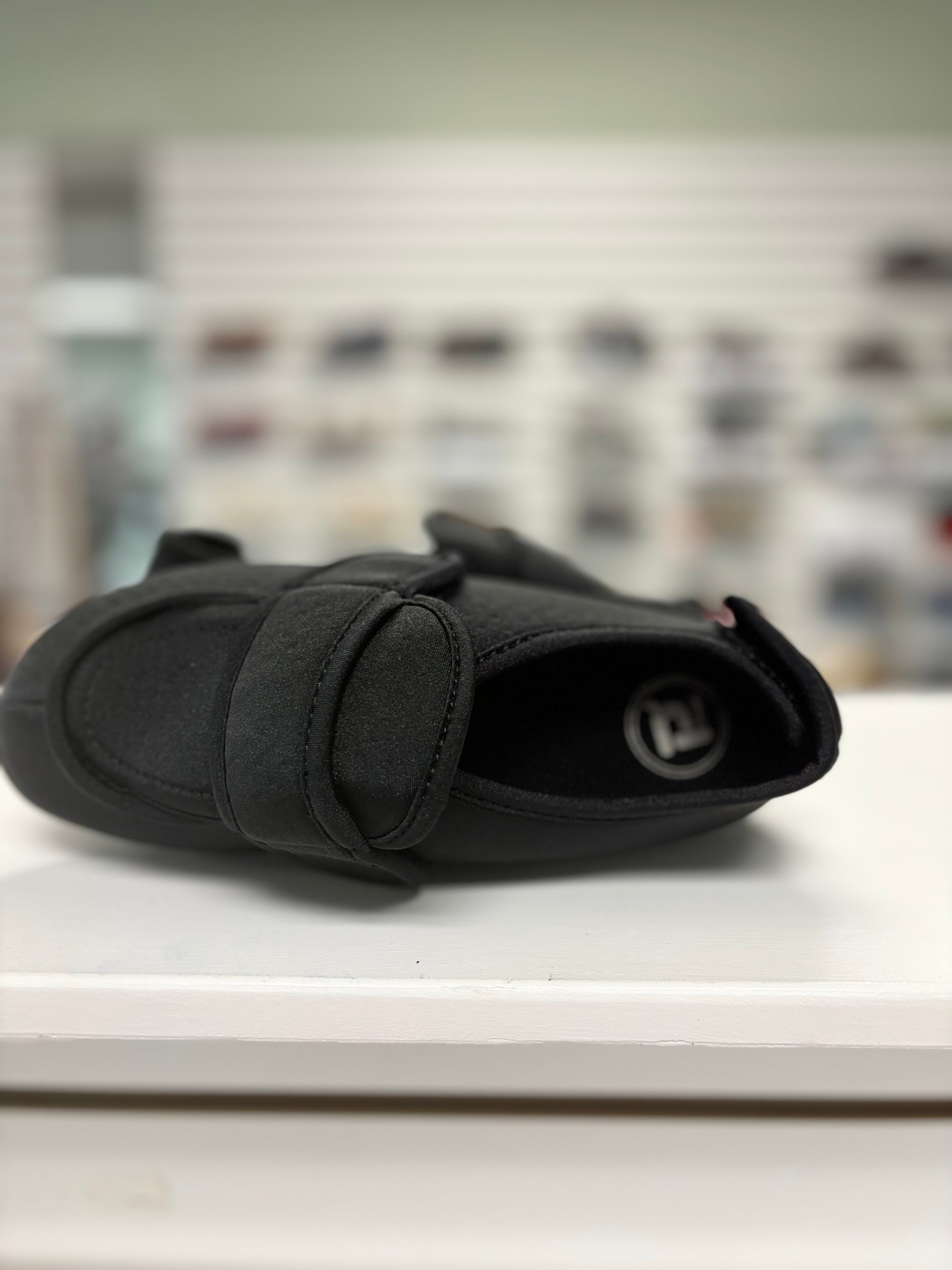 Propet Cronus in Black - Wide