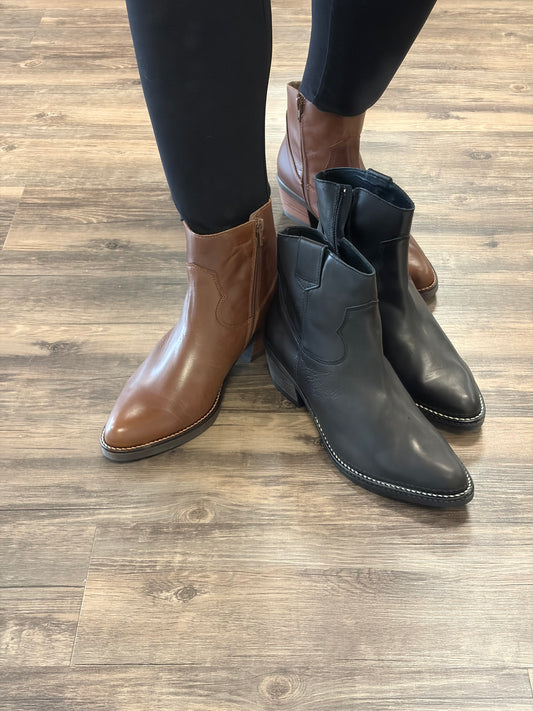 Elodie Krust Negro Boot / Black (more photos coming)