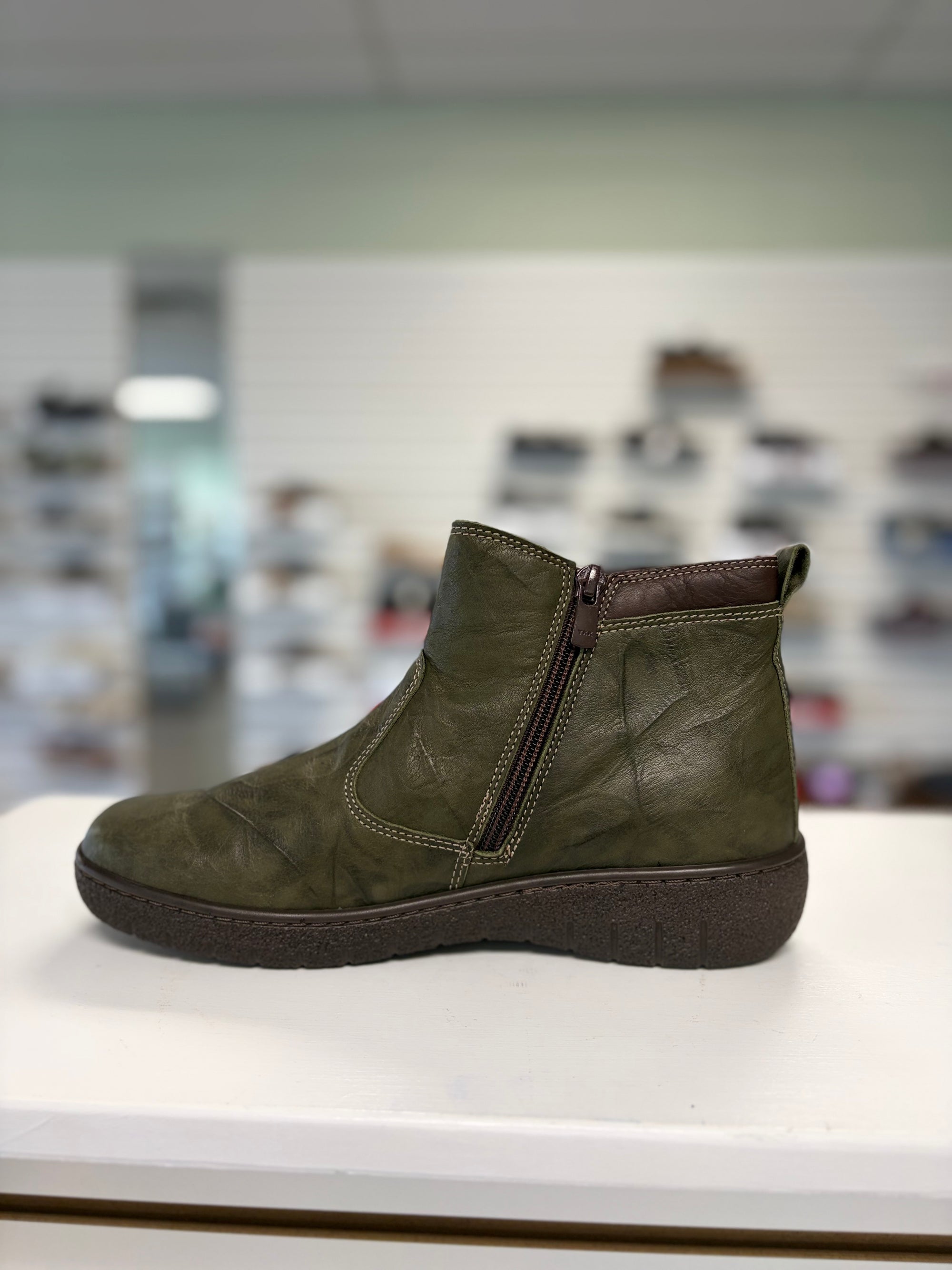 Volks Walkers Women's BIJAR Leather Boot in Khaki