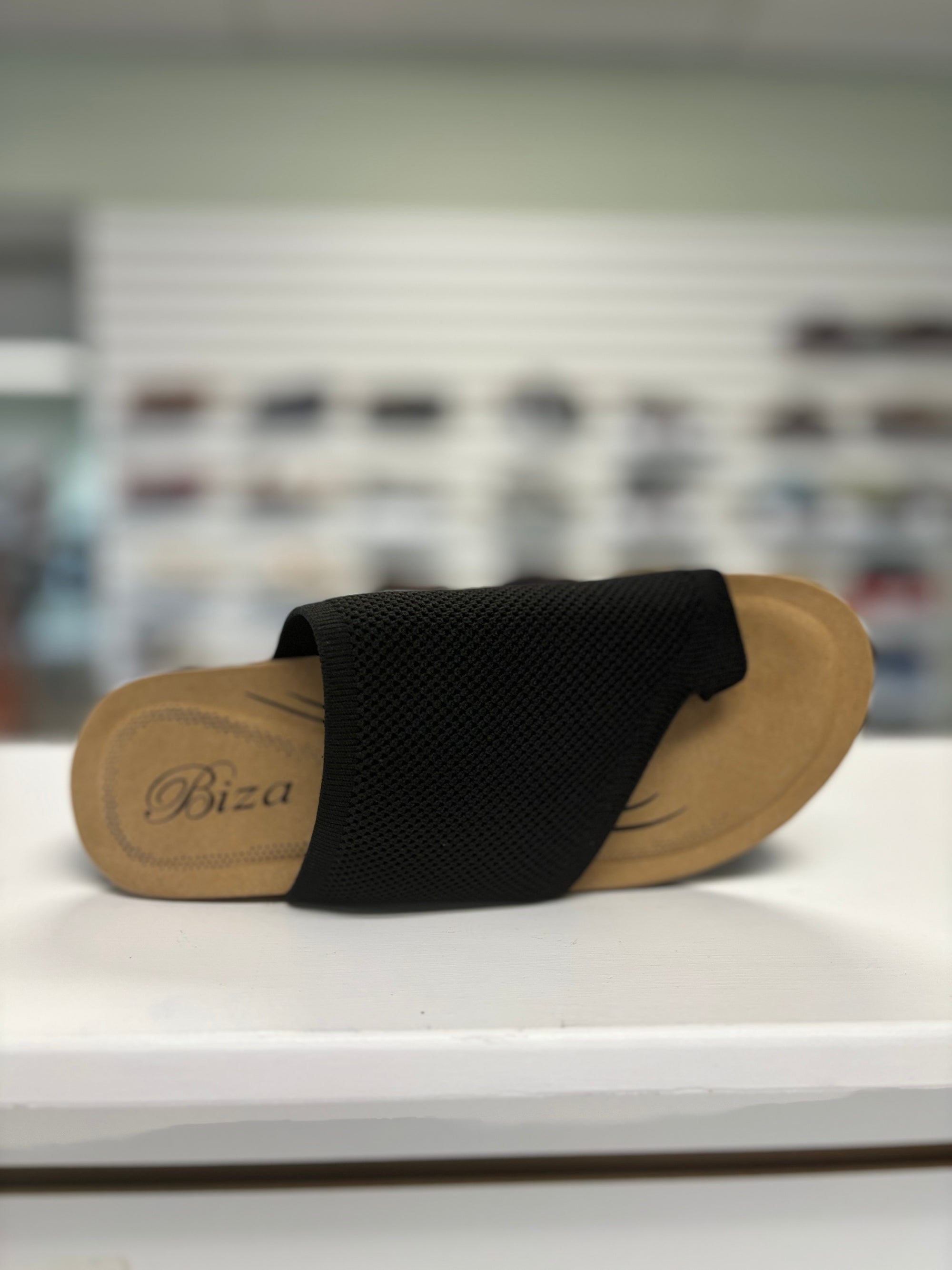 Biza Lavish in Black