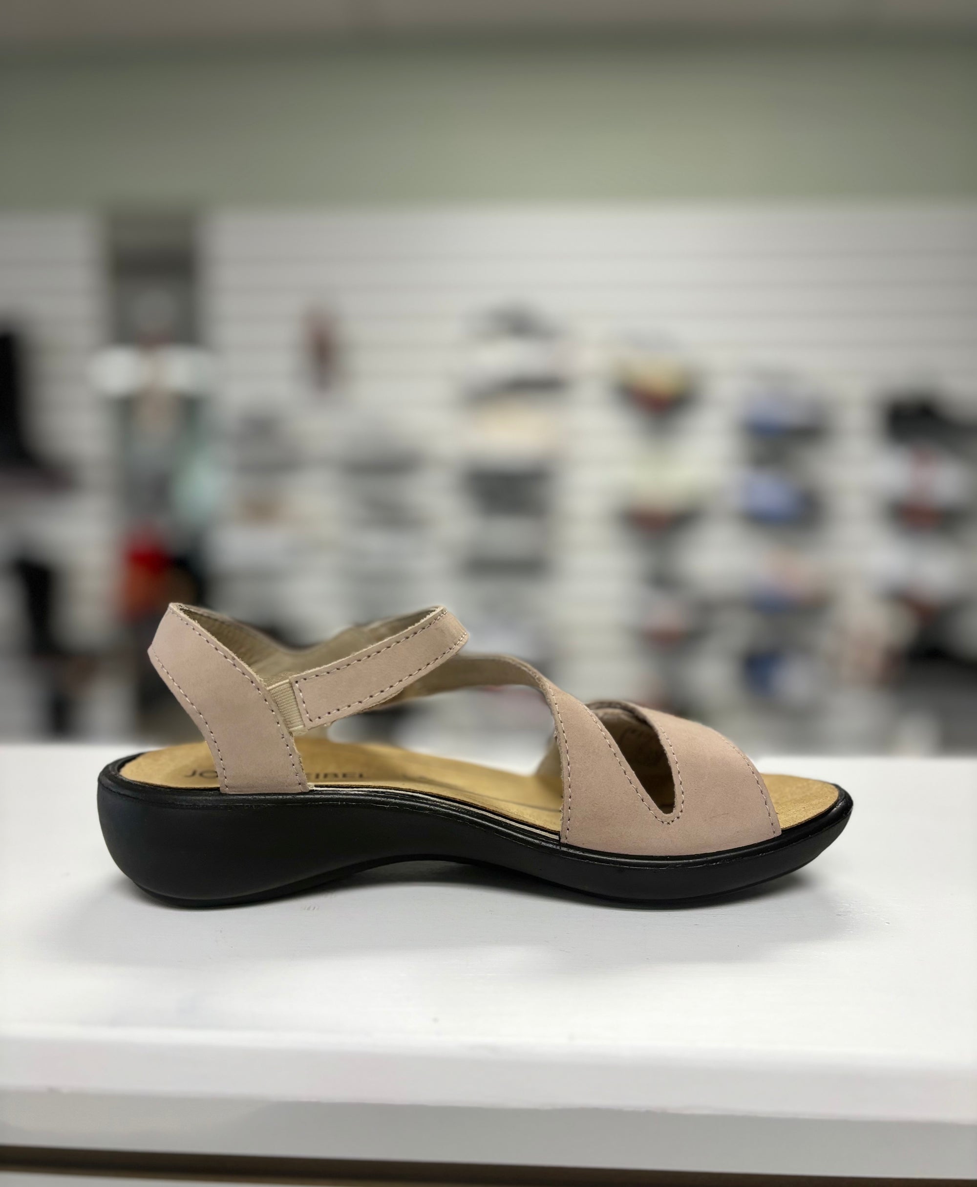 Josef Seibel Ibiza 08 in Beige