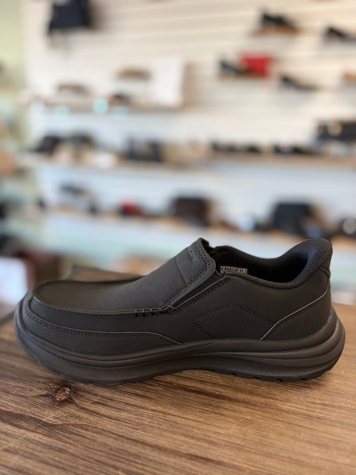 Skechers Men's Slip-Ins: Arch Fit Superior - Mantis in Black