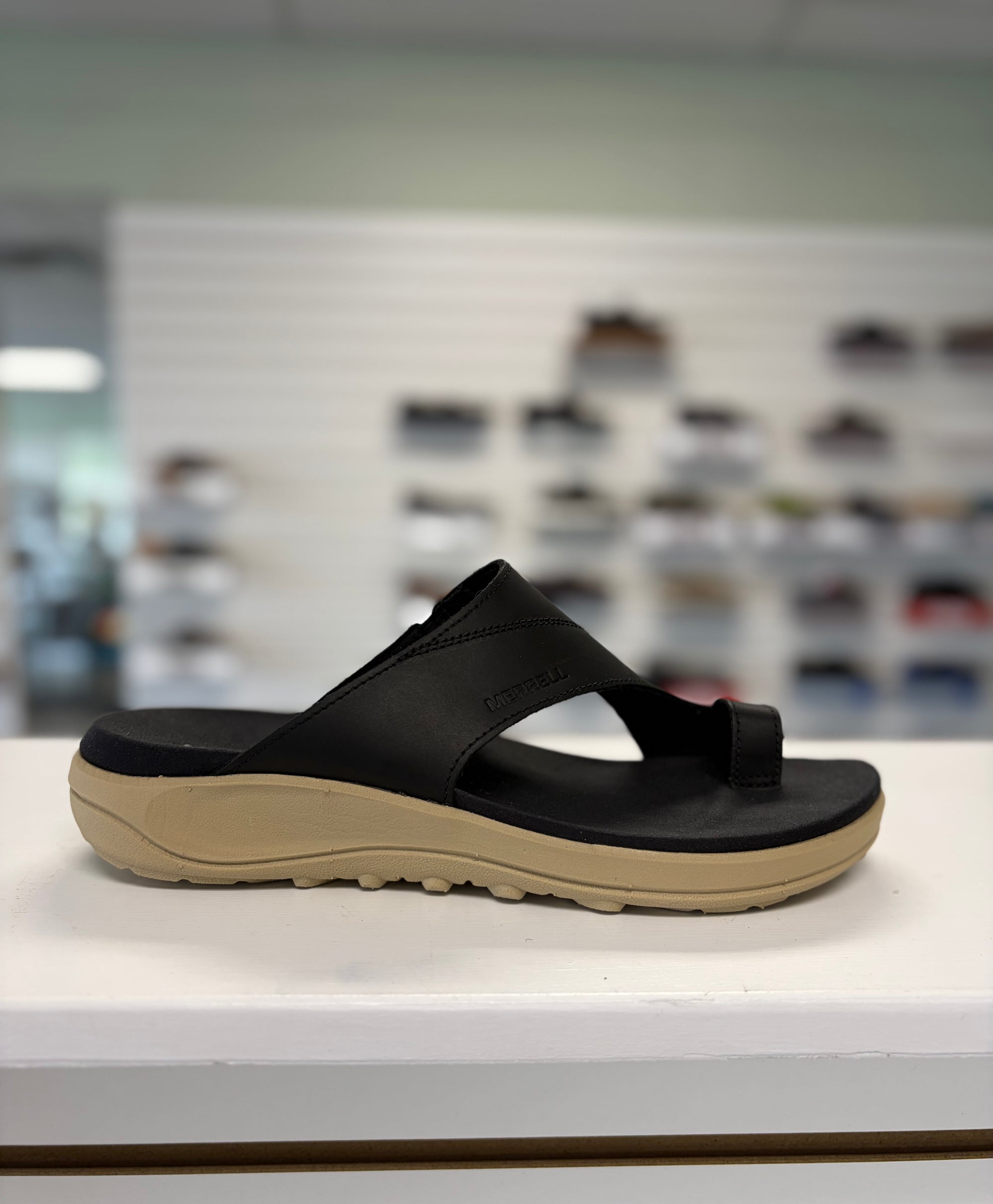 Merrell District 4 Luxe Post Sandal in Black *Wide Width*