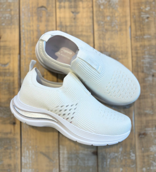 Easy Spirit Women's EasyWalk 2 in Ivory - Wide Width *FINAL SALE*