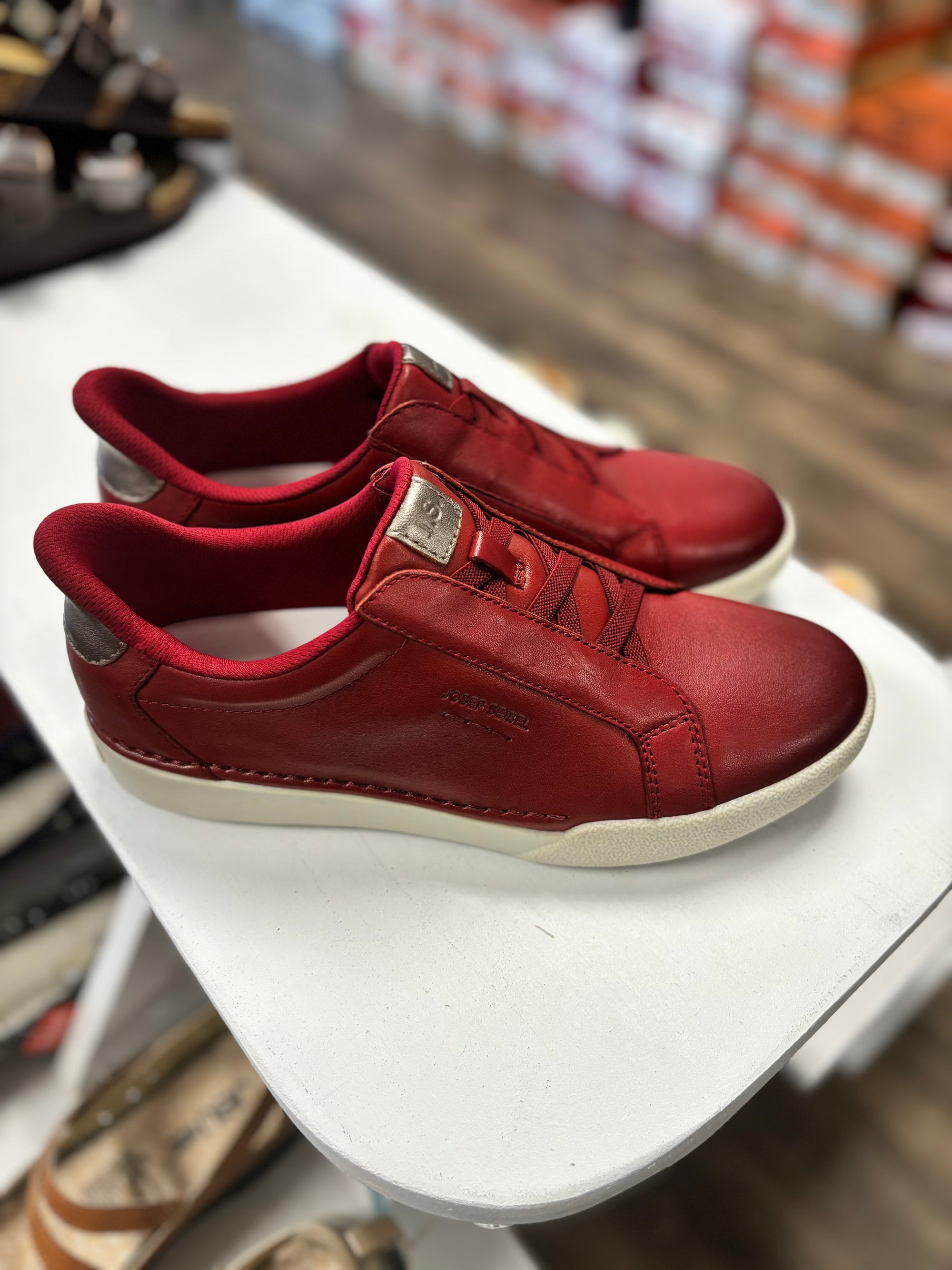 Josef Seibel Claire 33 Easy-On in Hibiscus