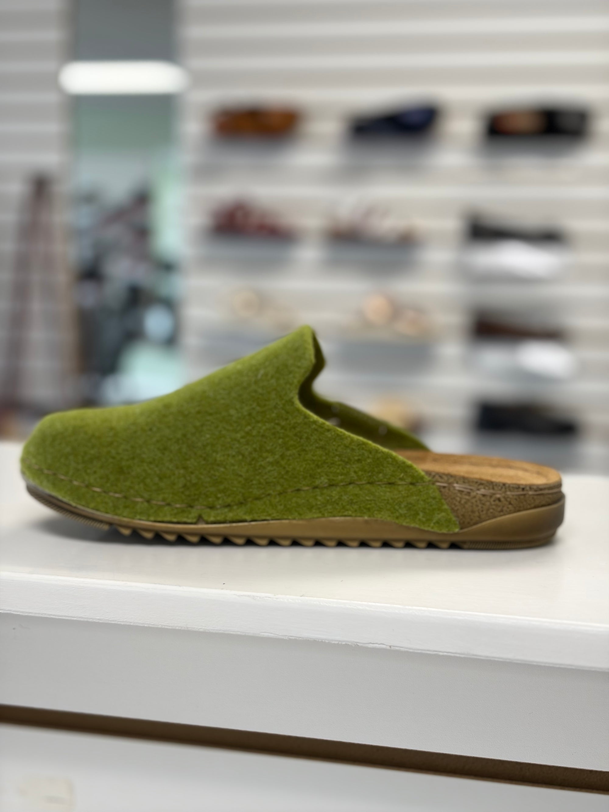 Volks Walkers Women's Mara in Green