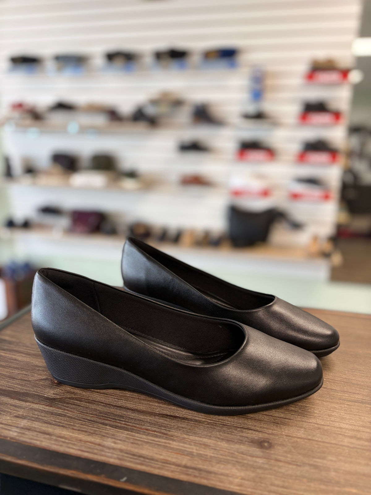Piccadilly Women's Wedge Dress Shoes in Black 143133