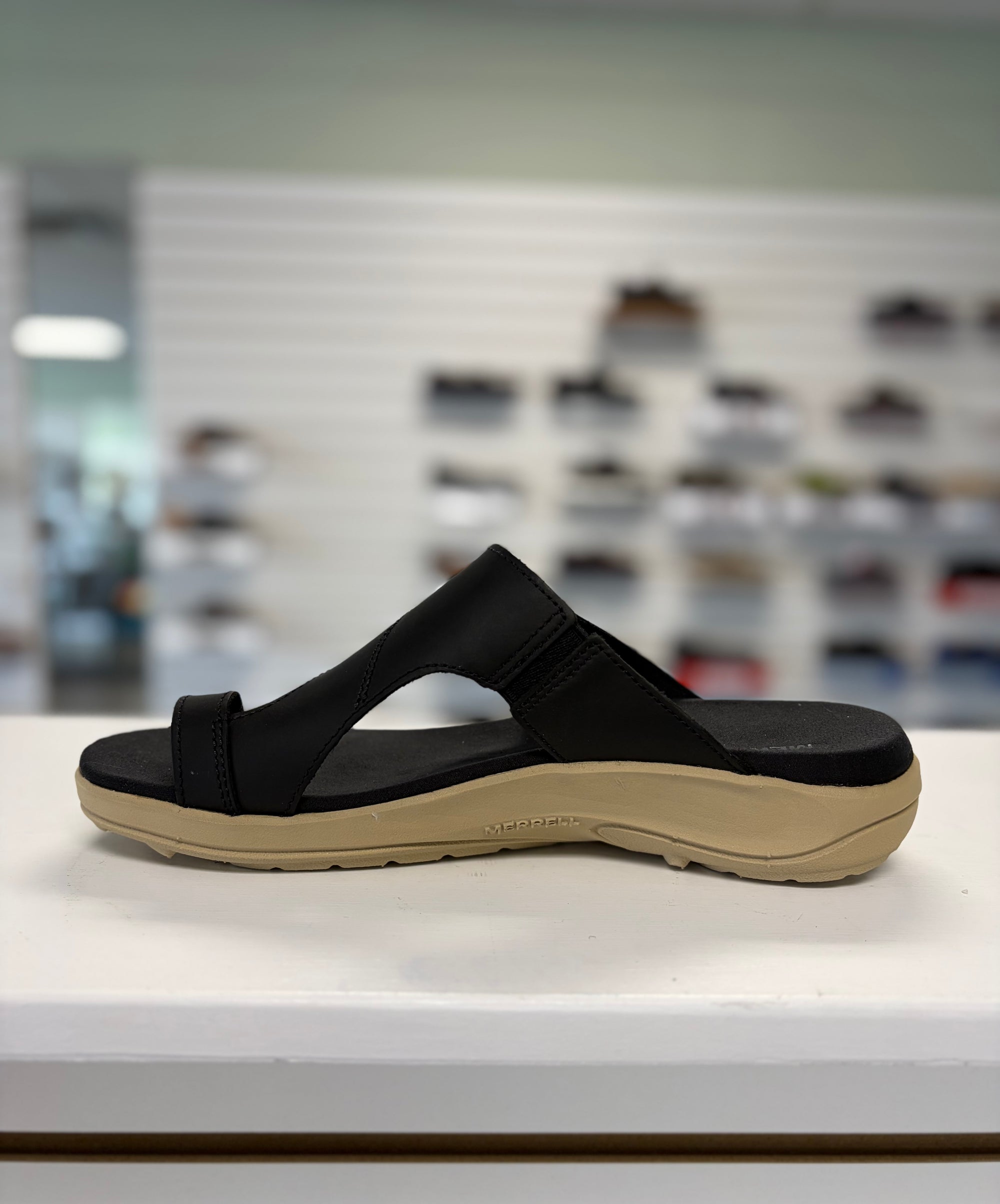 Merrell District 4 Luxe Post Sandal in Black *Wide Width*