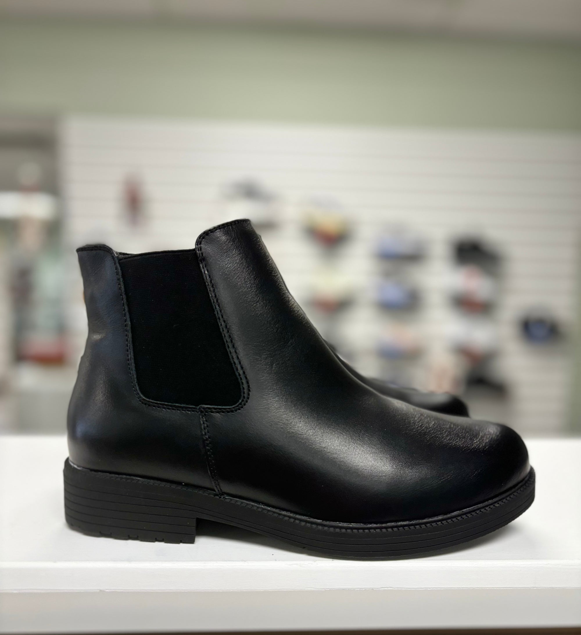 Propet Men's Boot Truman in 3E *LAST PAIRS*