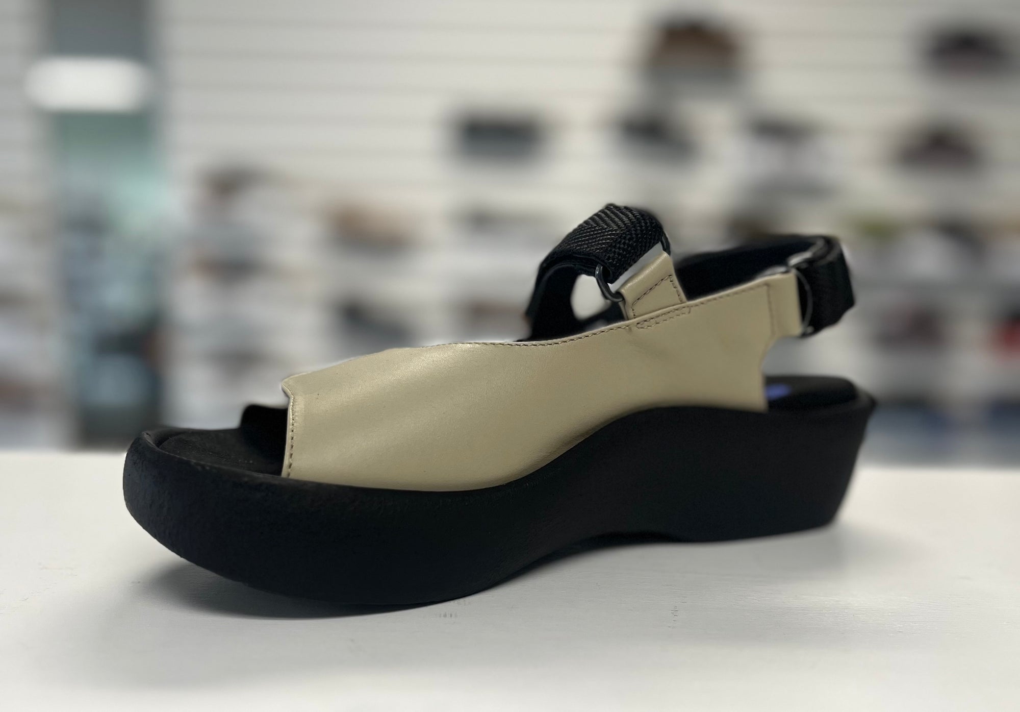 Wolky Women's Jewel - Smooth Linen Leather
