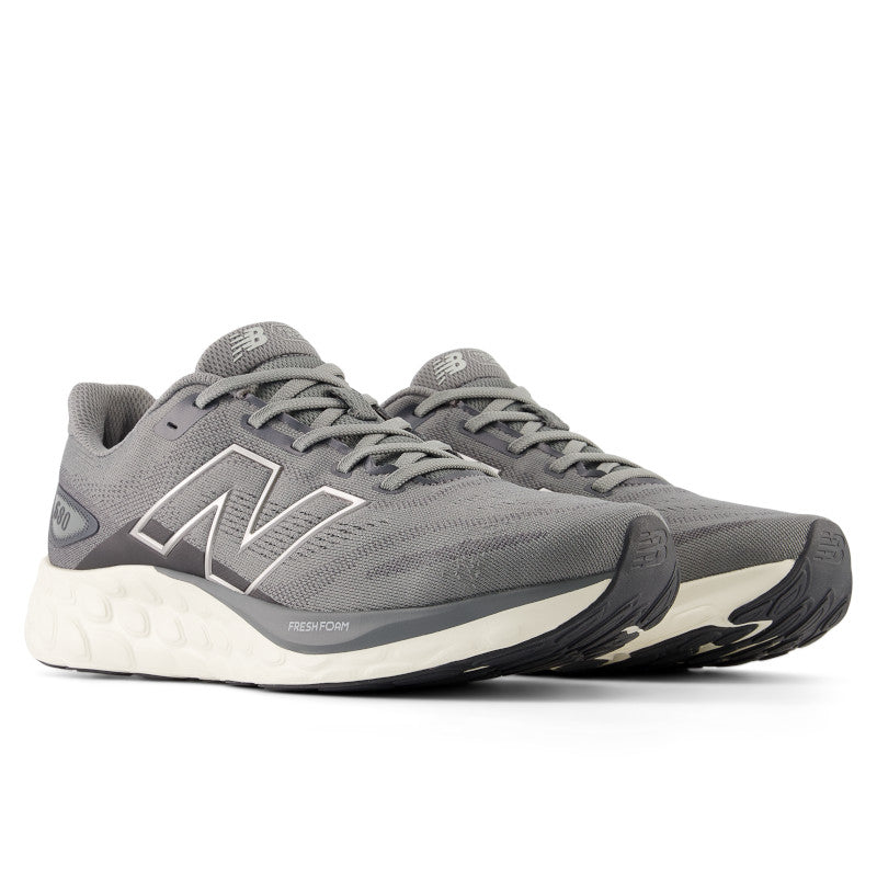 M680LG8/4E New Balance Men's Fresh Foam 680 v8 in 4E -GREY
