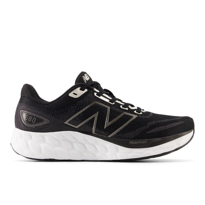 W680LK8/B New Balance Women's 860v8 in Medium
