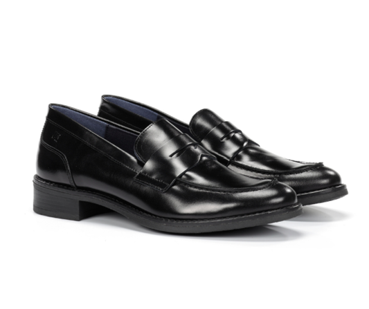 Dorking Harvard D8710 in Sierra Black Leather