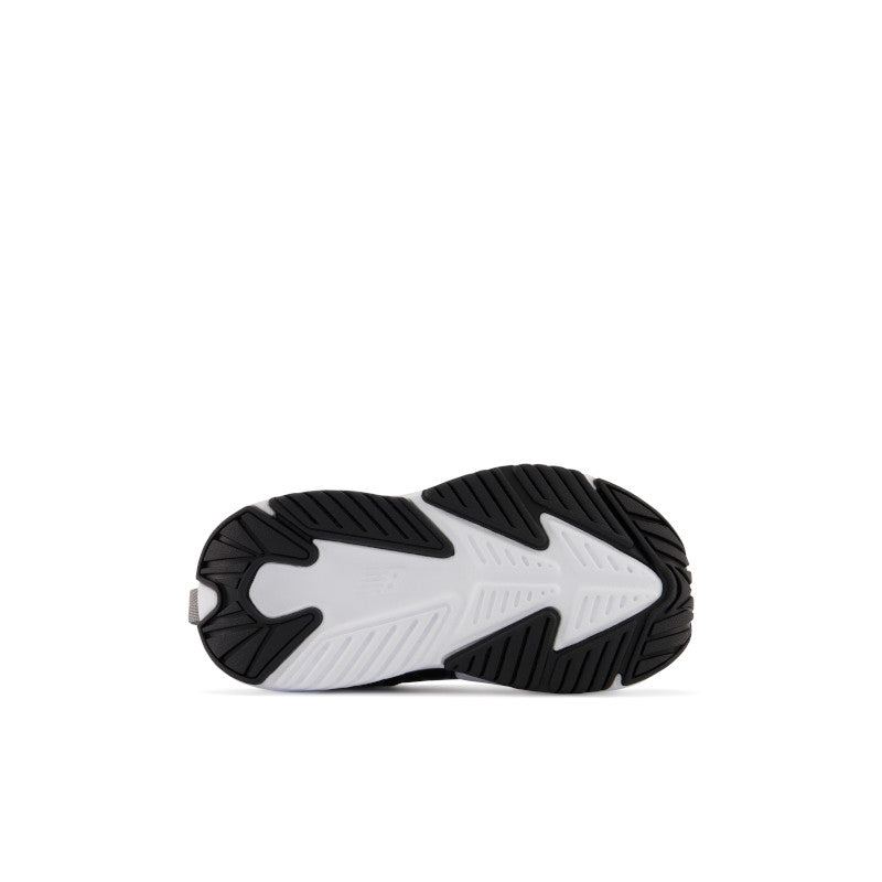 ITRAVBW2 New Balance Infant Rave Run v2 Bungee Lace with Top Strap  Black/White *LAST PAIRS*