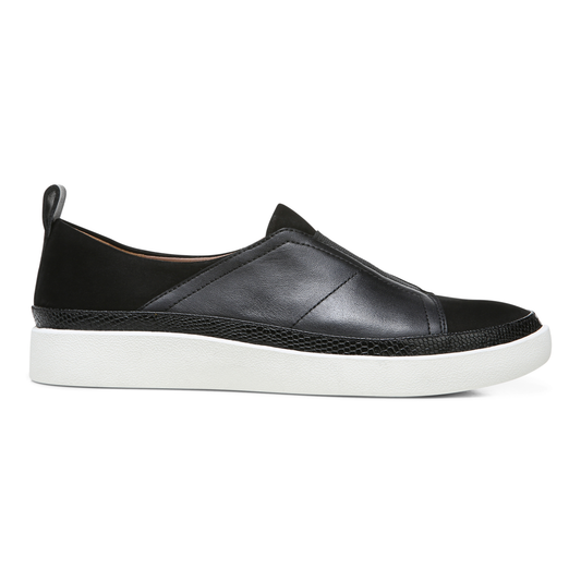 Vionic Essence Zinah in Black - Medium Width *LAST PAIR*