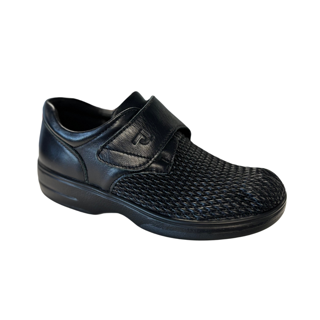 Propet's Bianca STRETCH in Black Extra-Wide Width 2E