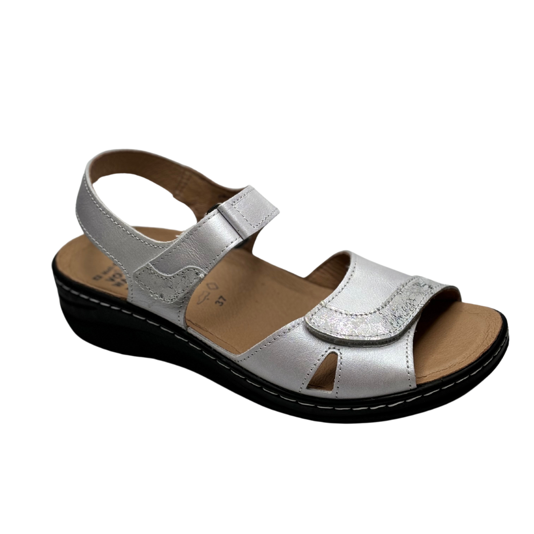 Volks Walkers 31005-031 White Back Strap *LAST PAIR SIZE 37*