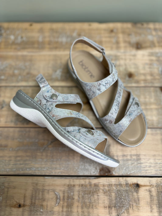 Biotime Women's Finley in White Leather