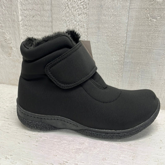 Propet Madi Ankle Strap in Wide Width